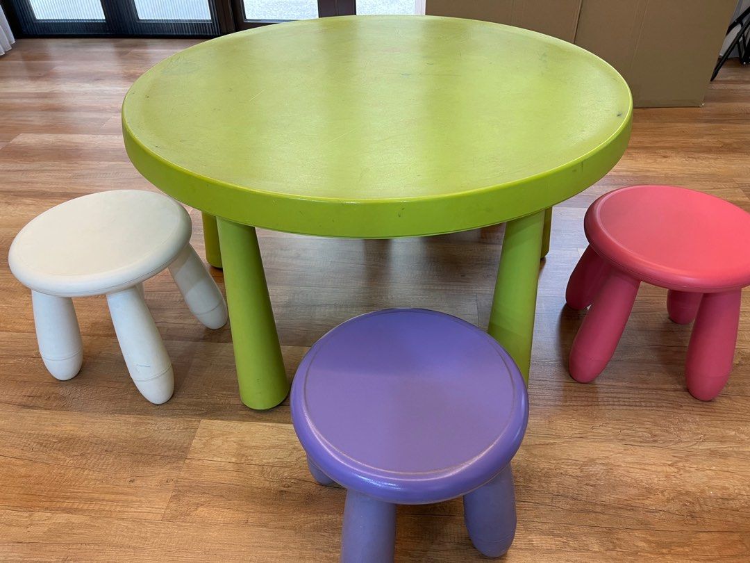 Kids round table and 4 stools (different colour mix), Babies & Kids