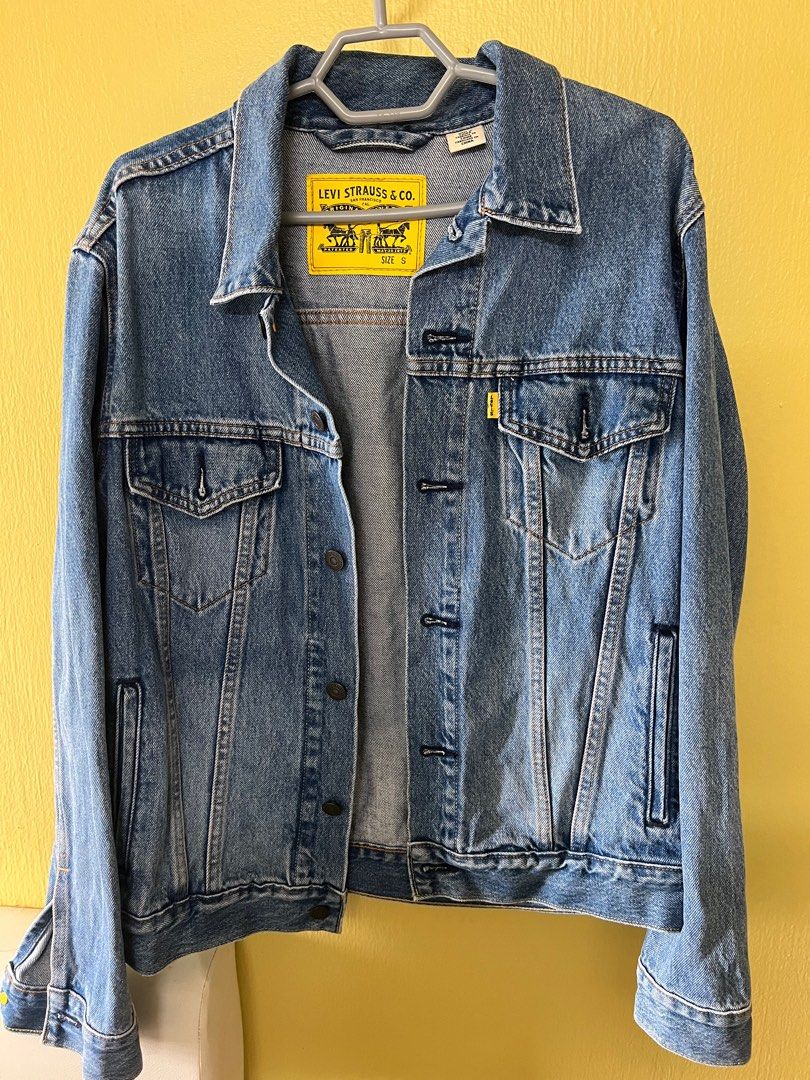 Levi's snoopy denim jacket clearance