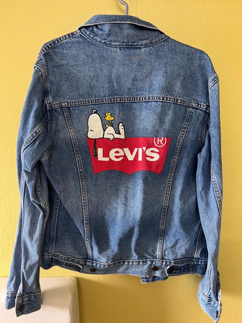 Levi's snoopy jacket discount