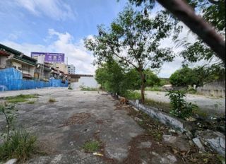 LOT FOR SALE NEAR NAIA - IDEAL FOR WAREHOUSE
