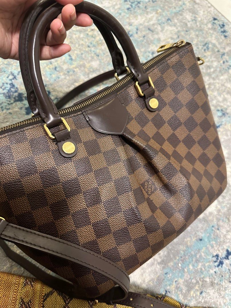 Louis Vuitton Siena PM : Review and what fits 