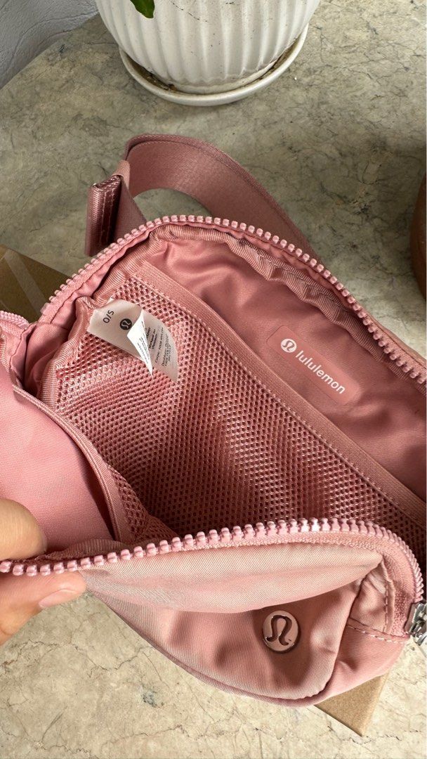 Lululemon Everywhere Belt Bag, 1L (Pink Taupe)