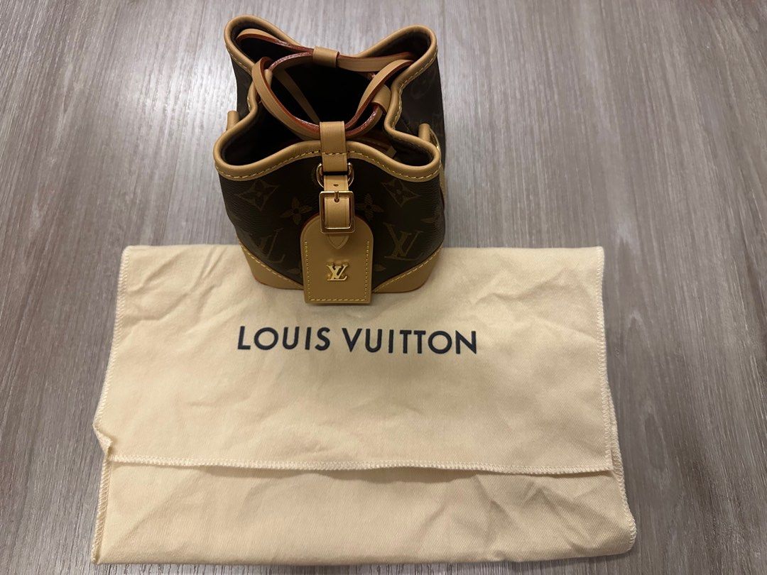 Louis Vuitton 2020 pre-owned Mini Monogram Noe Crossbody Bag - Farfetch