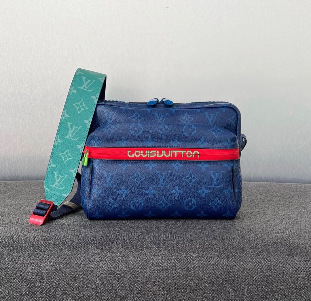 Louis Vuitton Outdoor Messenger PM Navy Blue Bag, Luxury, Bags & Wallets on  Carousell