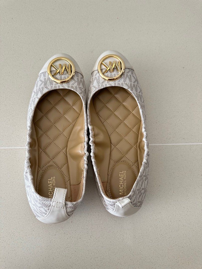 Mk logo flats