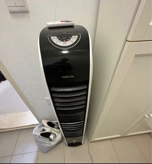 (Category: ) located in . Submitted by nike0703 (Listing ID 1243500053, Image 1). Description: .