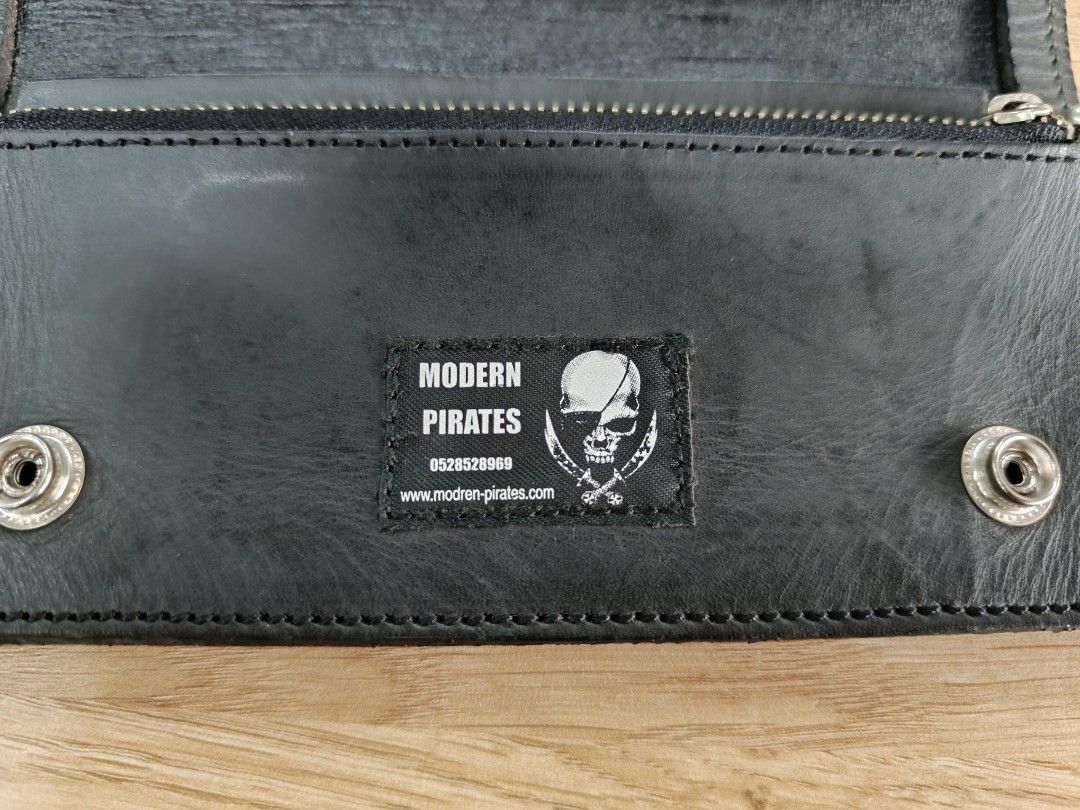Modern Pirates ( Japan ) Genuine Leather Studded Long Wallet