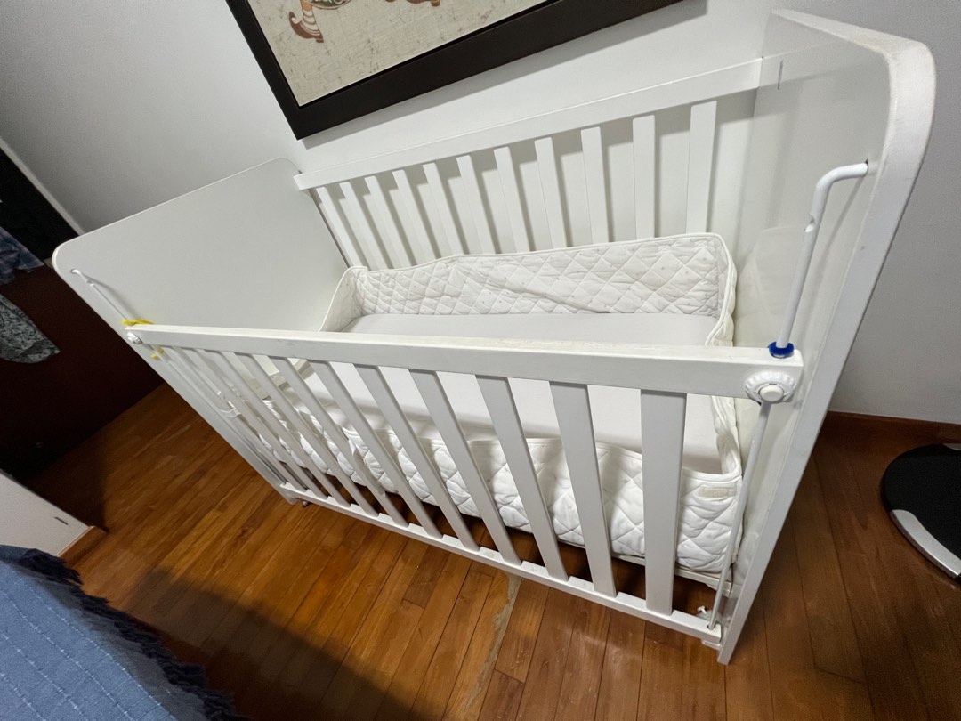 Mothercare baby cot (4ft), Babies & Kids, Baby Nursery & Kids Furniture