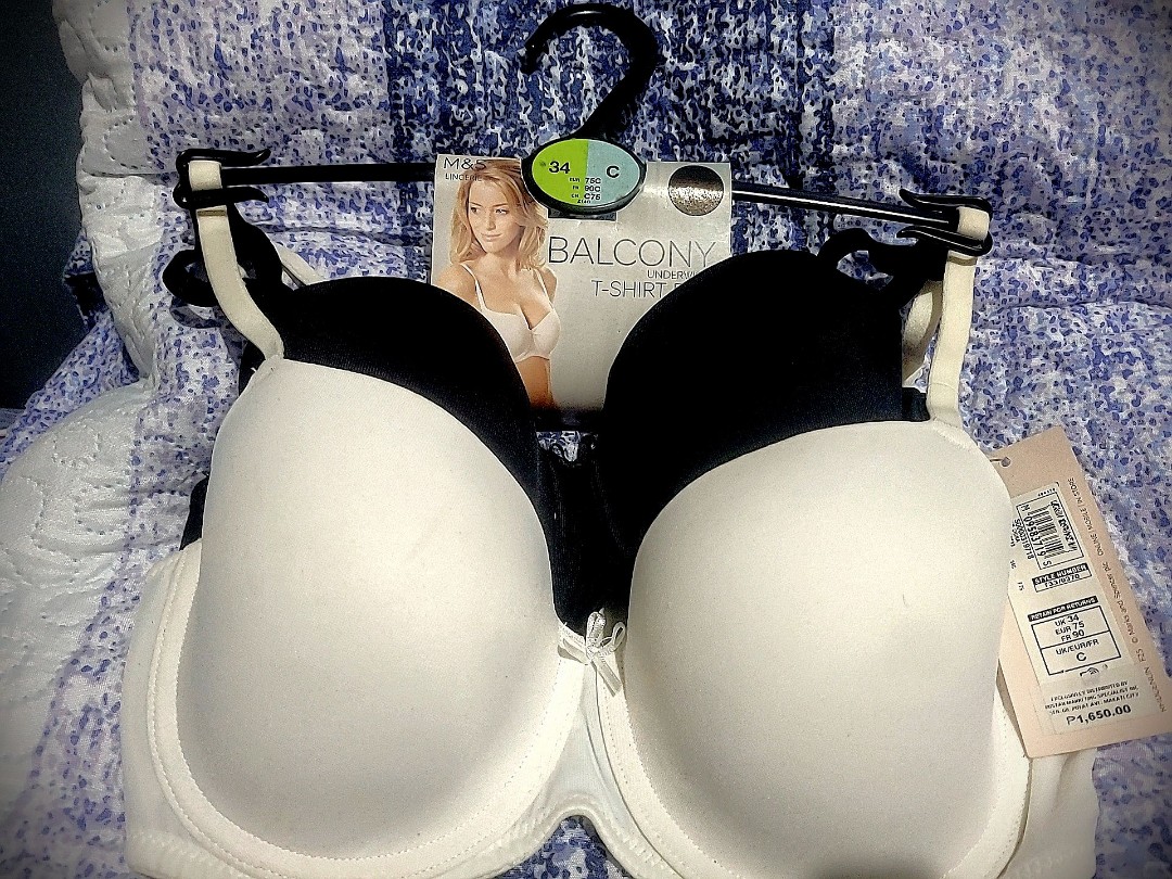 M&S Sports Bra 38DD, Women's Fashion, New Undergarments & Loungewear on  Carousell