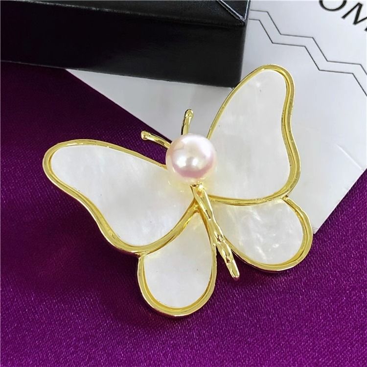 Natural Sea Shell Butterfly Pearl Brooch Korean Fashion Hijab