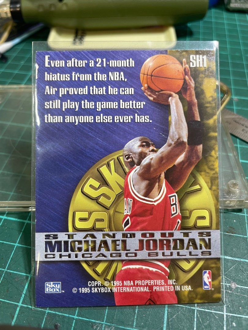 95-96 Michael Jordan Standouts - Michael Jordan Cards