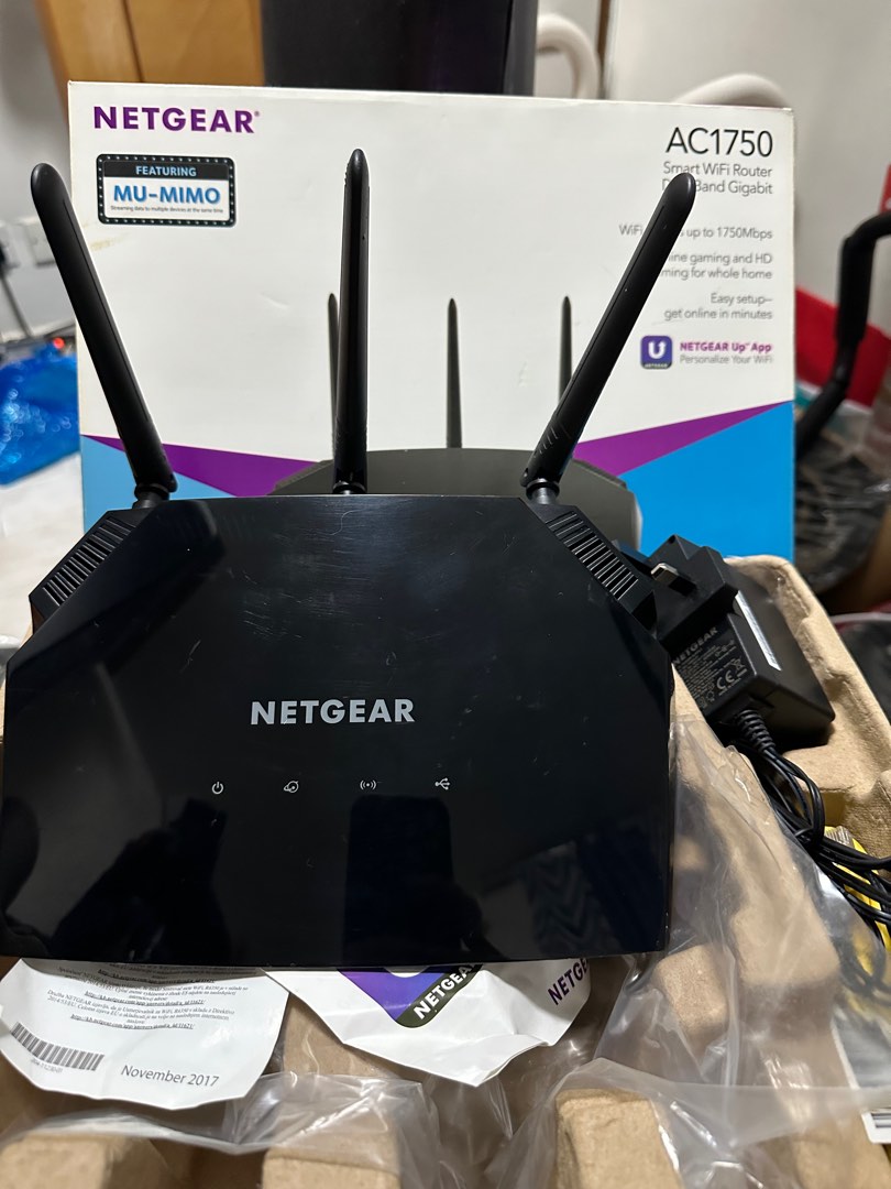 NETGEAR AC1750 Wi-Fi router, 電腦＆科技, 電腦周邊及配件, Wifi及上網相關產品 - Carousell