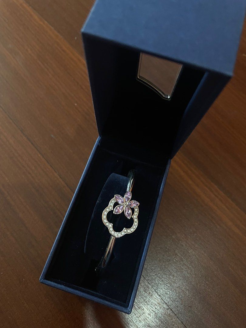 NEW Swarovski Crystal Bracelet with purple crystal Women s