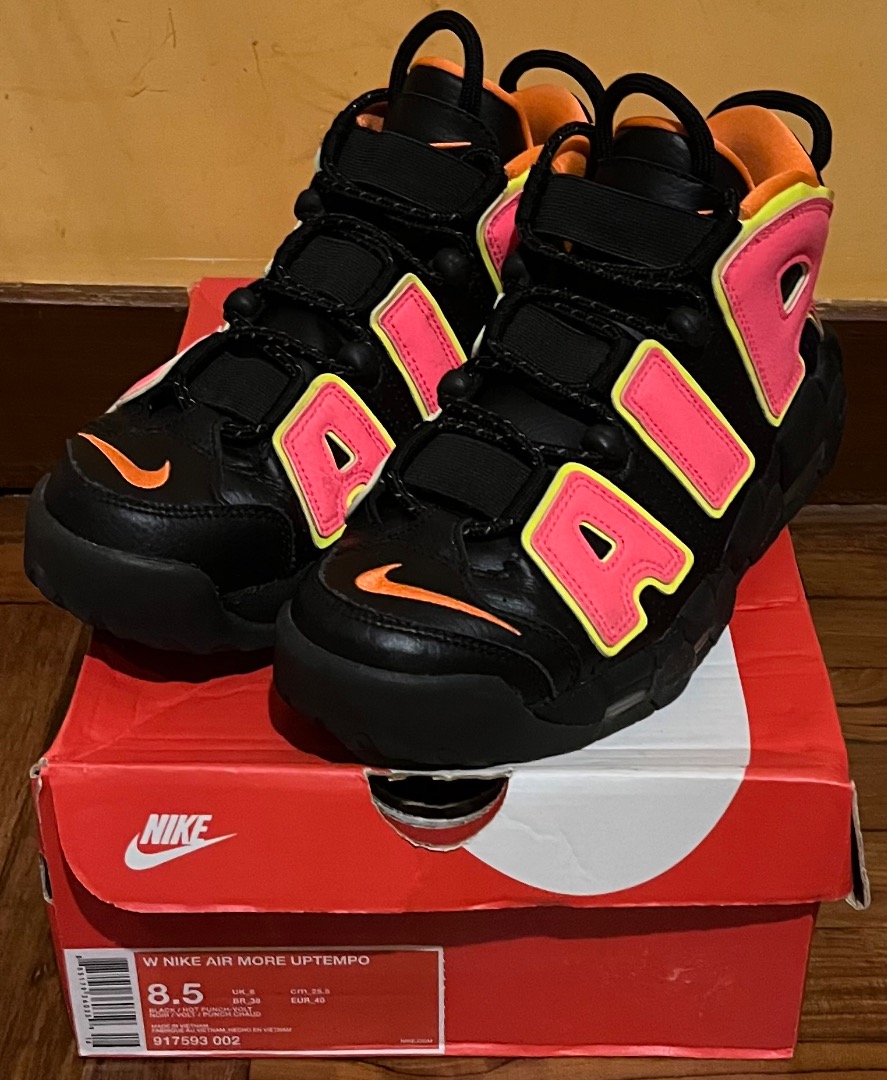 Nike Air More Uptempo Hot Punch W US8.5 EU40, 女裝, 鞋, 波鞋