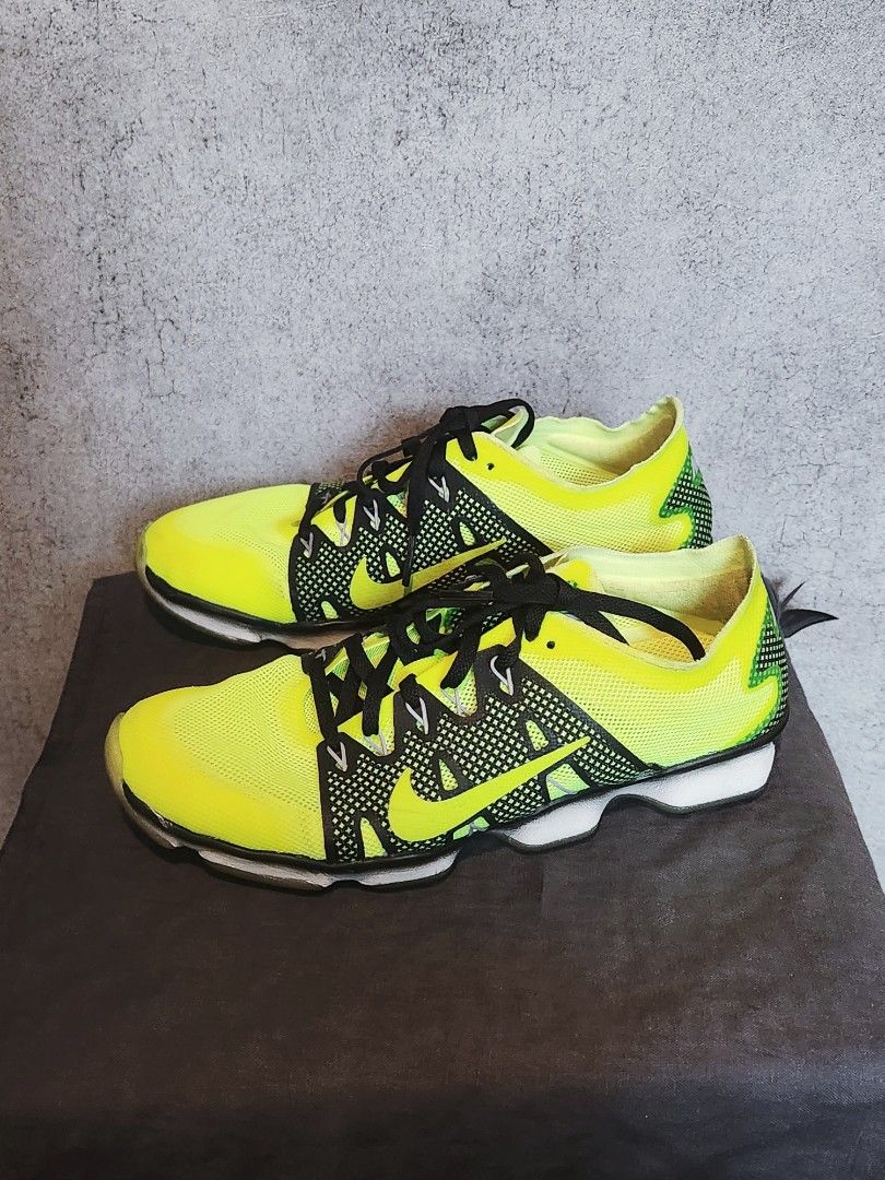 Nike air zoom fit agility 2 top