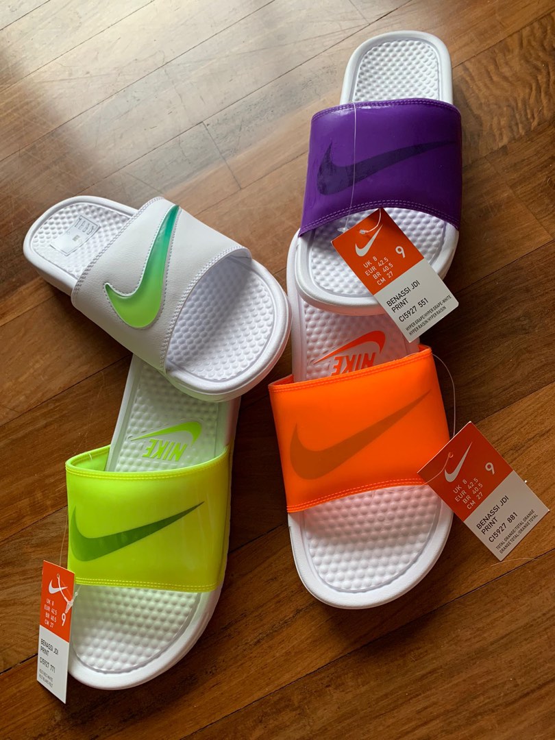 Nike benassi store slides orange