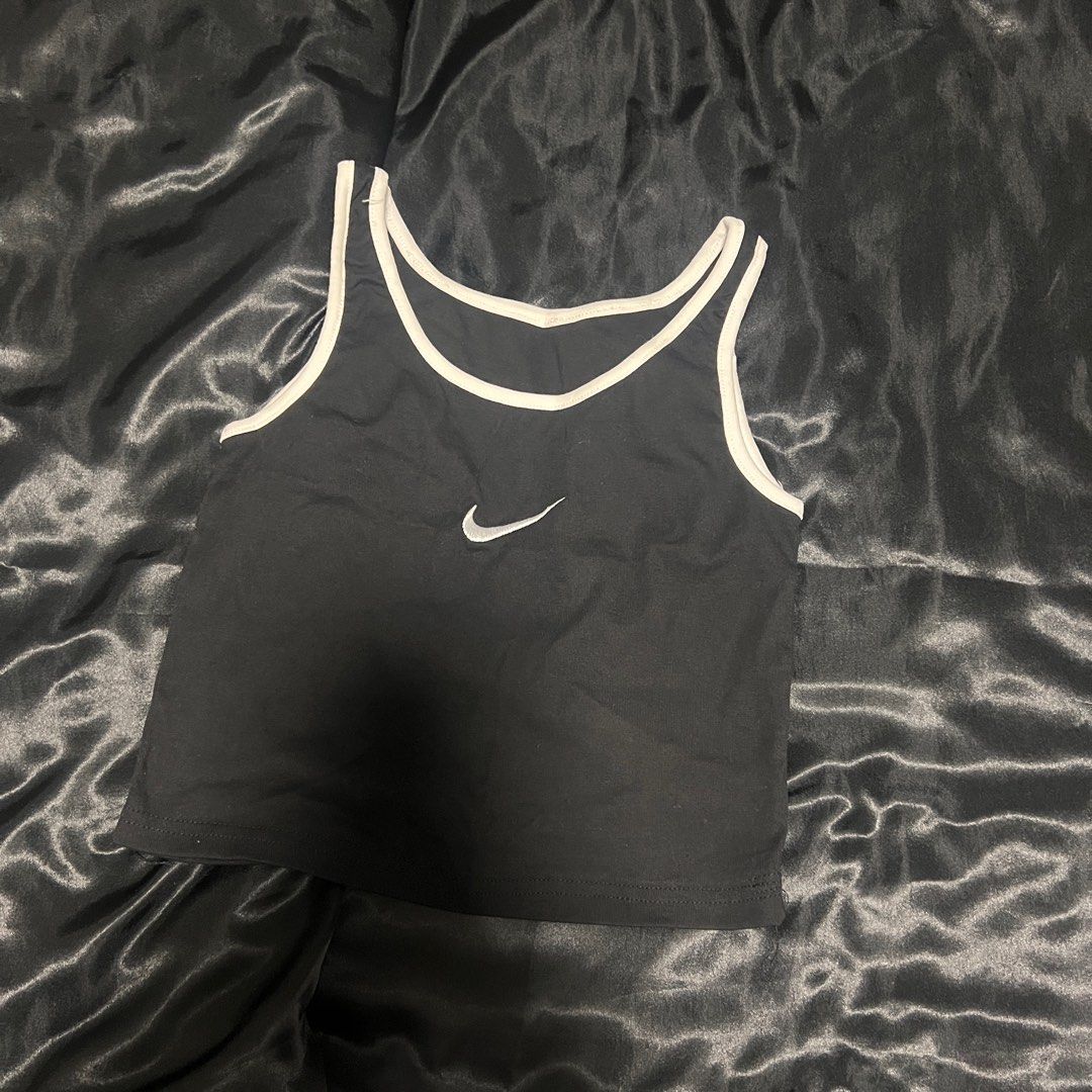 nike crop top poshmark
