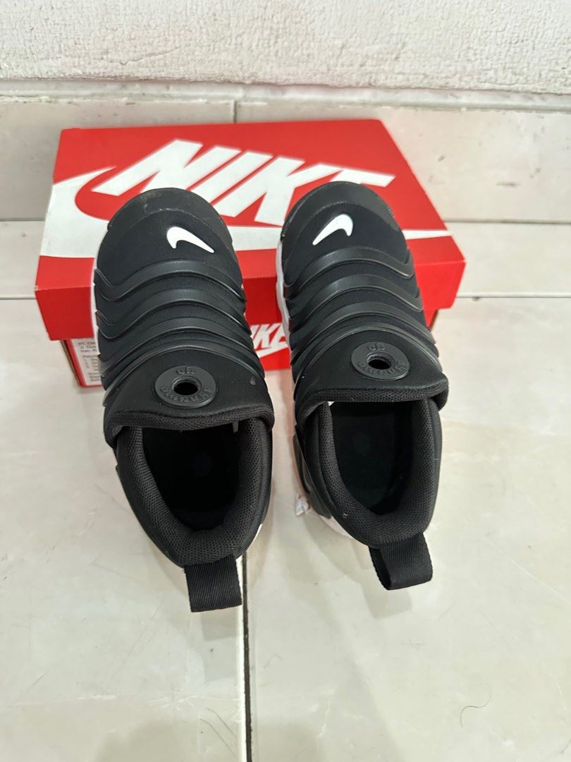 nike dynamo free black