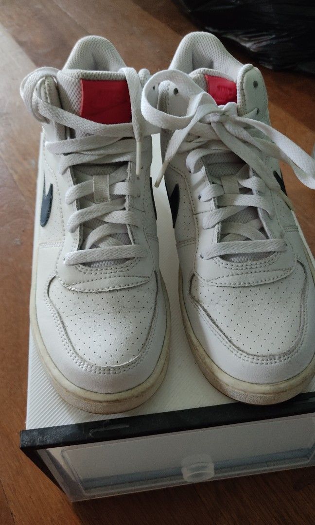 Nike High (Category: Sneakers) located in Quezon City. Submitted by cassyboi (Listing ID 1243503432, Image 1). Description: No box from the US.