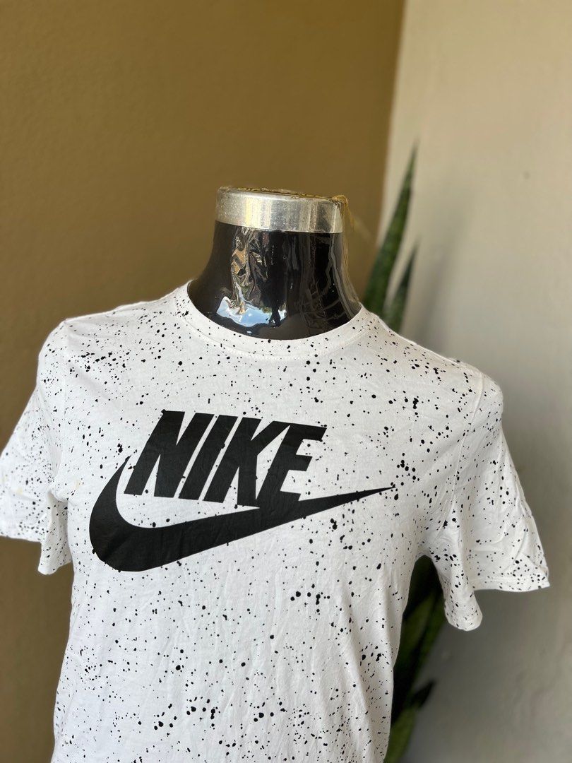 Paint splatter 2025 nike shirt