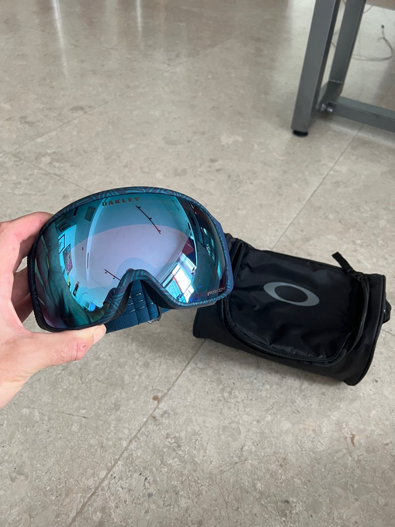 Oakley ski goggles, Sports Equipment, Other Sports Equipment and
