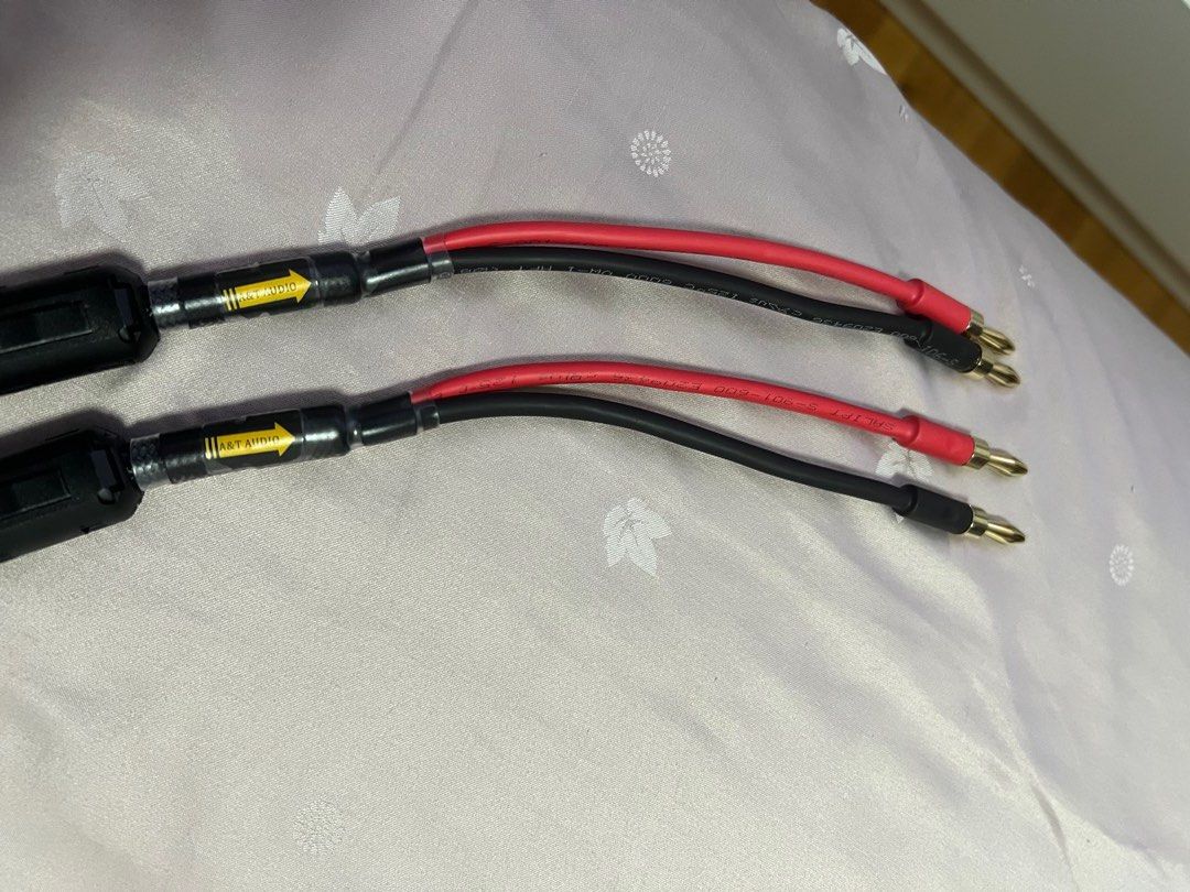 One pair of ATAUDIO hifi speaker cable (Dim: 1 meter) with banana plug ...