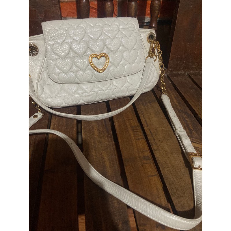 Original lovcat 2way sling bag on Carousell