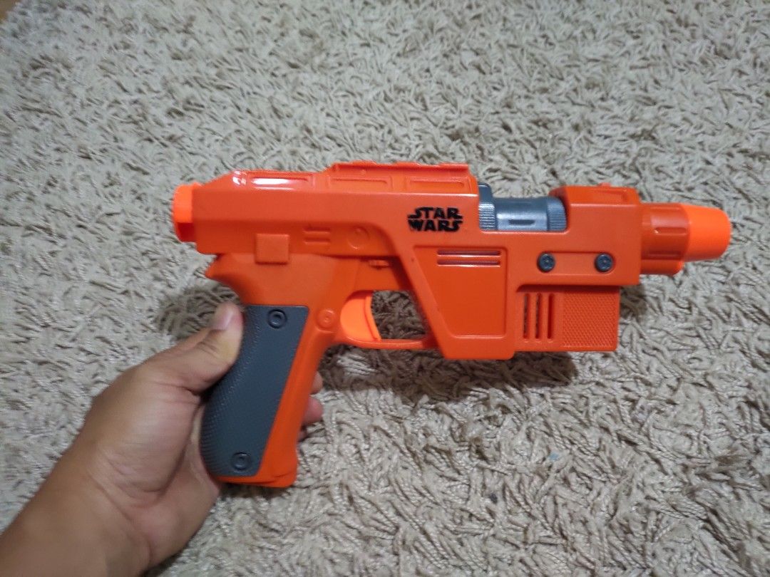 Star wars nerf poe dameron blaster hotsell
