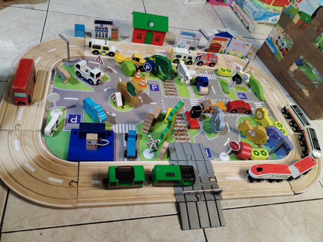 Playtive Junior Wooden Motorway Train, Tracks and Puzzle Mat Take All,  Hobbies & Toys, Toys & Games on Carousell