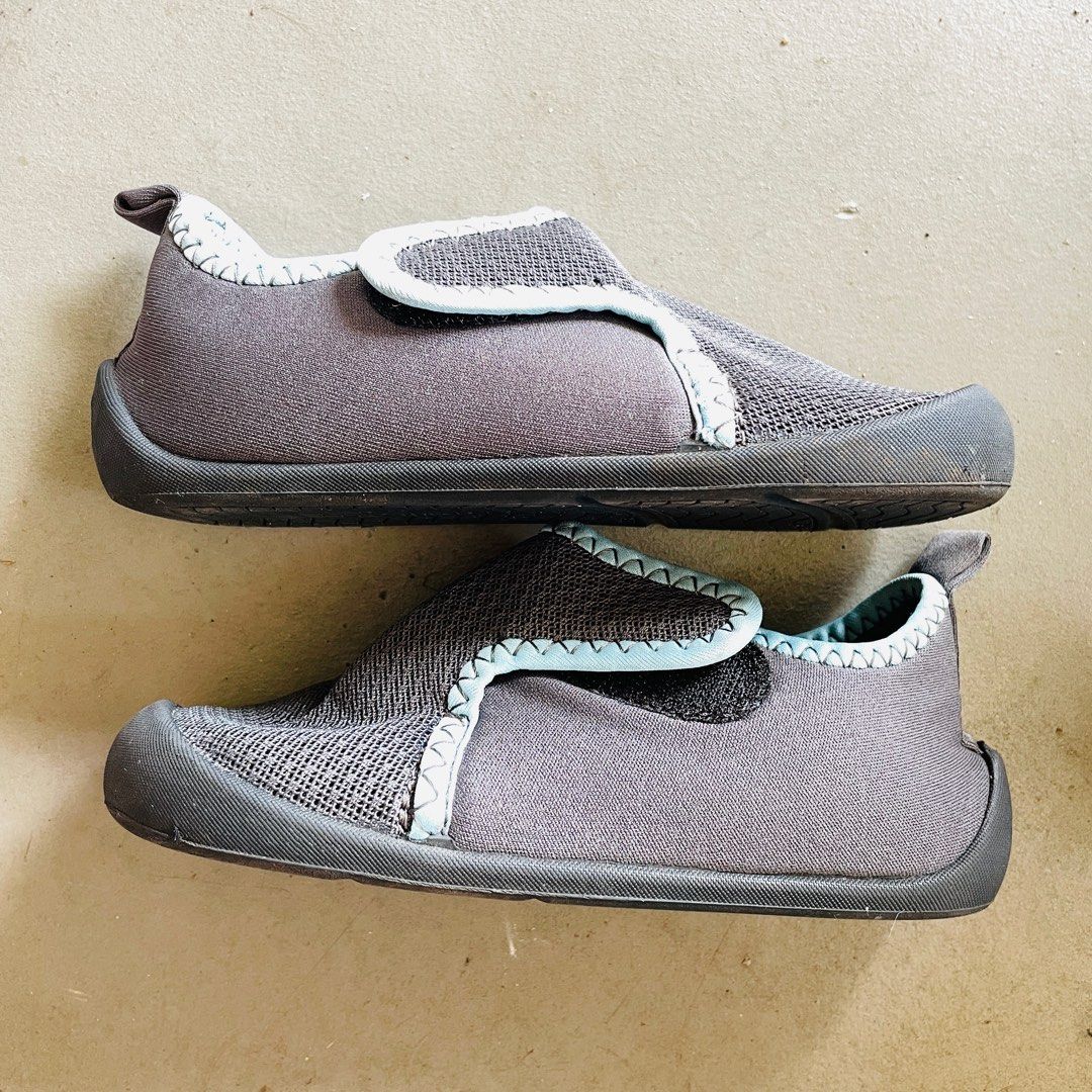 Decathlon discount slip ons