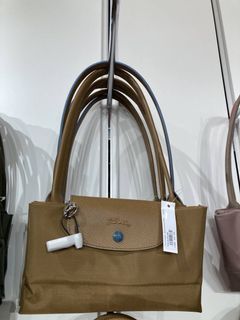 Longchamp Roseau Hobo Bag S, Luxury, Bags & Wallets on Carousell