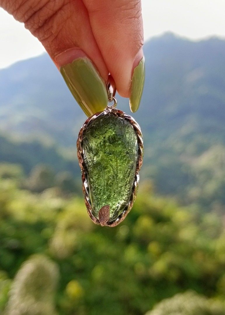 Buy deals moldavite pendant