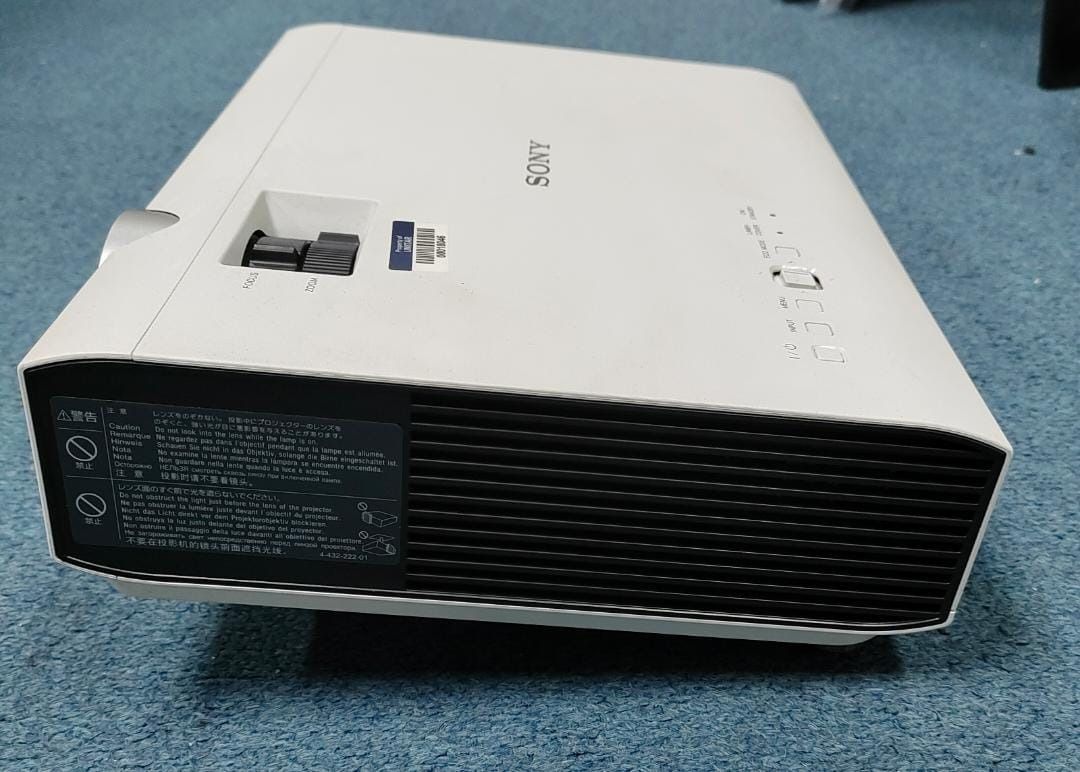 Projector Sony VPLDX140, Computers & Tech, Parts & Accessories, Other