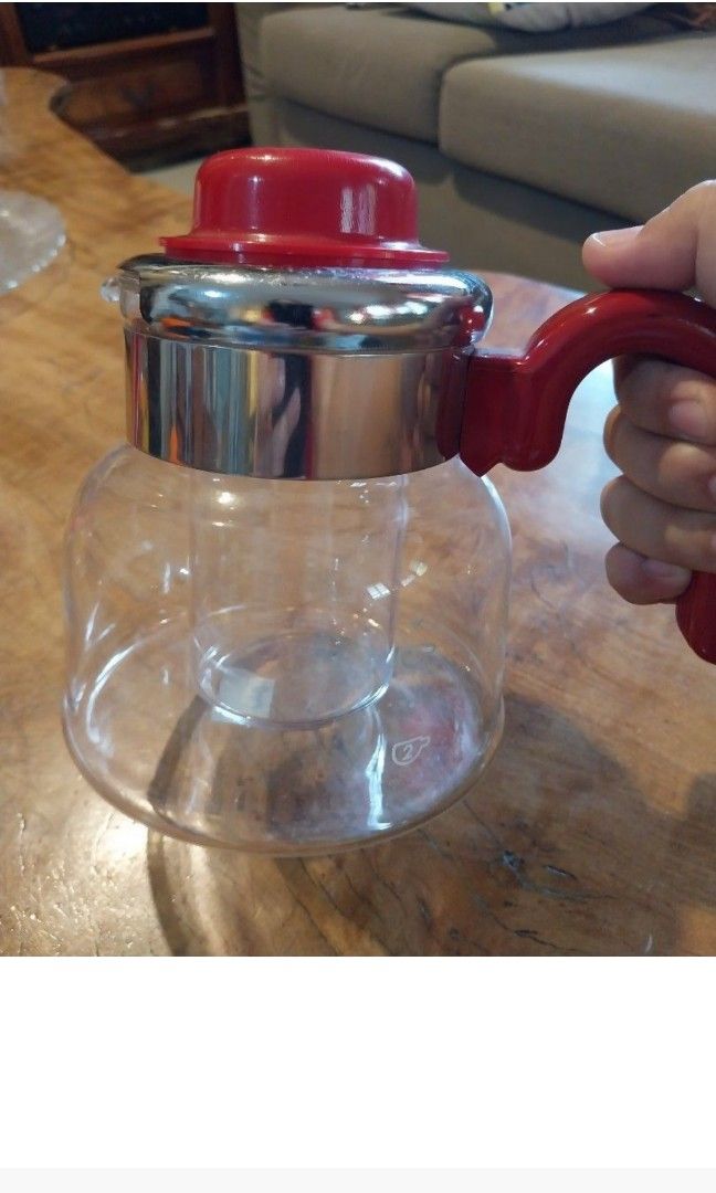 Pyrex (iwaki) Teapot (Category: Coffee & Tea Tableware) located in Cavite. Submitted by mom0f2 (Listing ID 1243607282, Image 3). Description: .