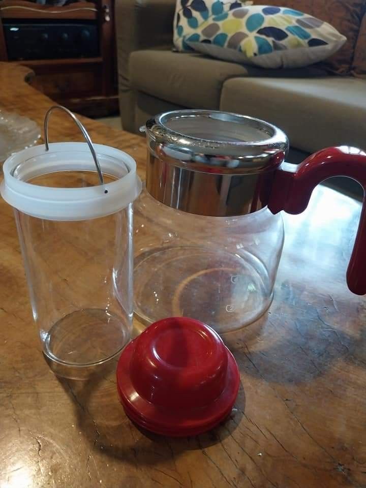 Pyrex (iwaki) Teapot (Category: Coffee & Tea Tableware) located in Cavite. Submitted by mom0f2 (Listing ID 1243607282, Image 2). Description: .