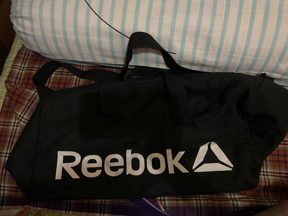 Reebok outlet duffle bag
