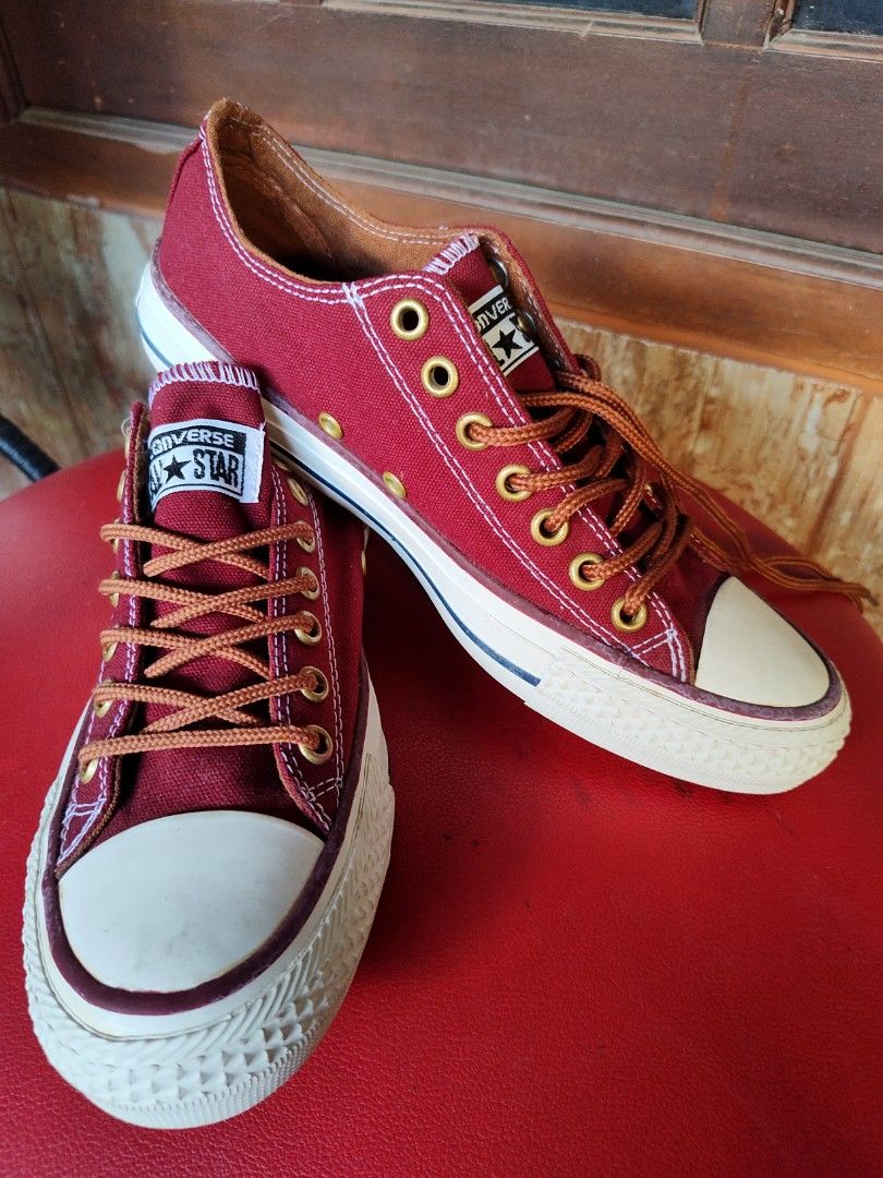 Sepatu Converse All Star Low Maroon Size 39