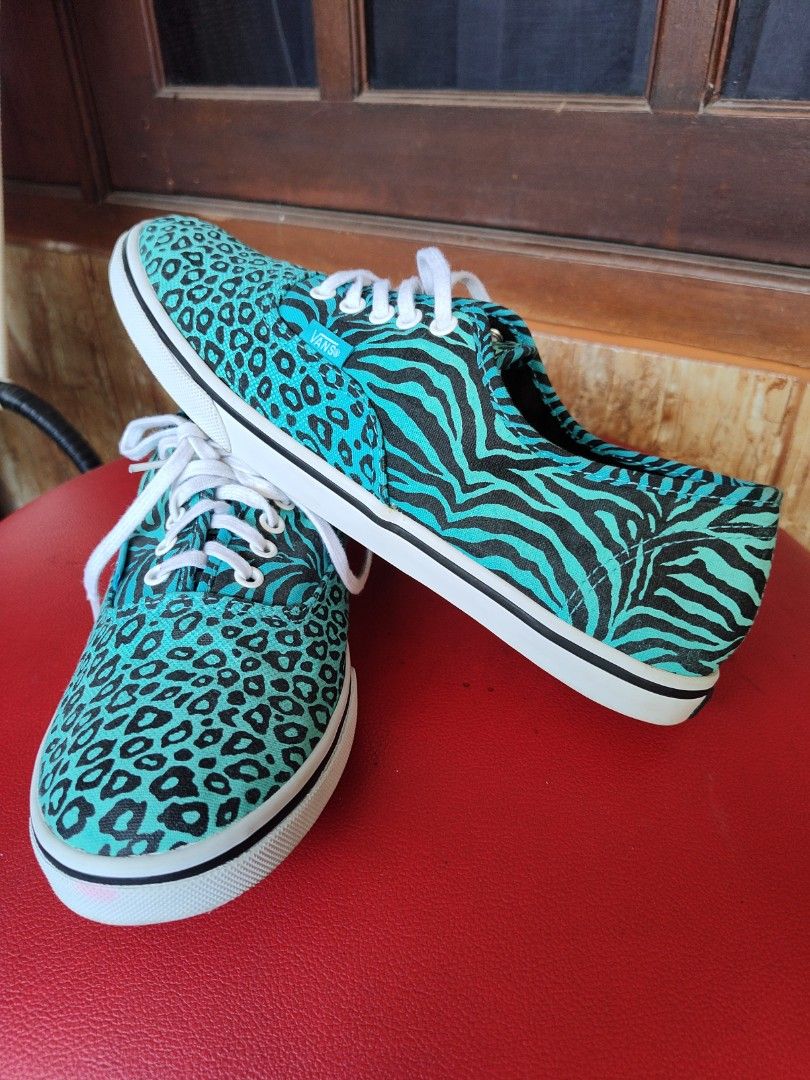 Sepatu vans leopard original top