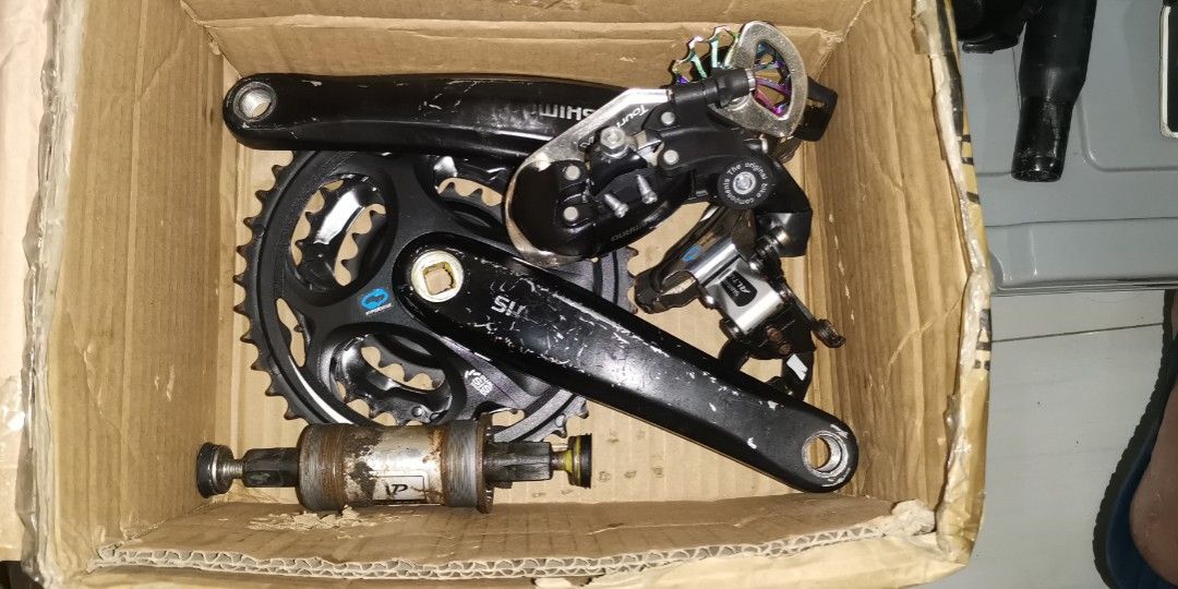 Shimano crank set Sports Equipment Bicycles Parts Bicycles on