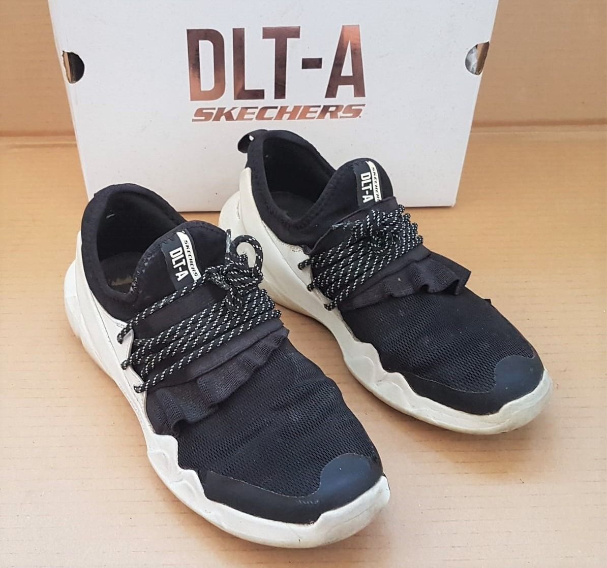 Skechers air cooled sale memory foam dlt a