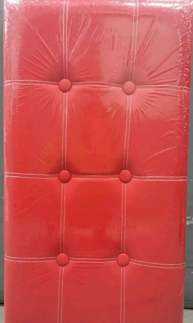 Sofa Small (Category: Sofas) located in Manila. Submitted by bongsy999mall (Listing ID 1243708298, Image 3). Description: Binondo.