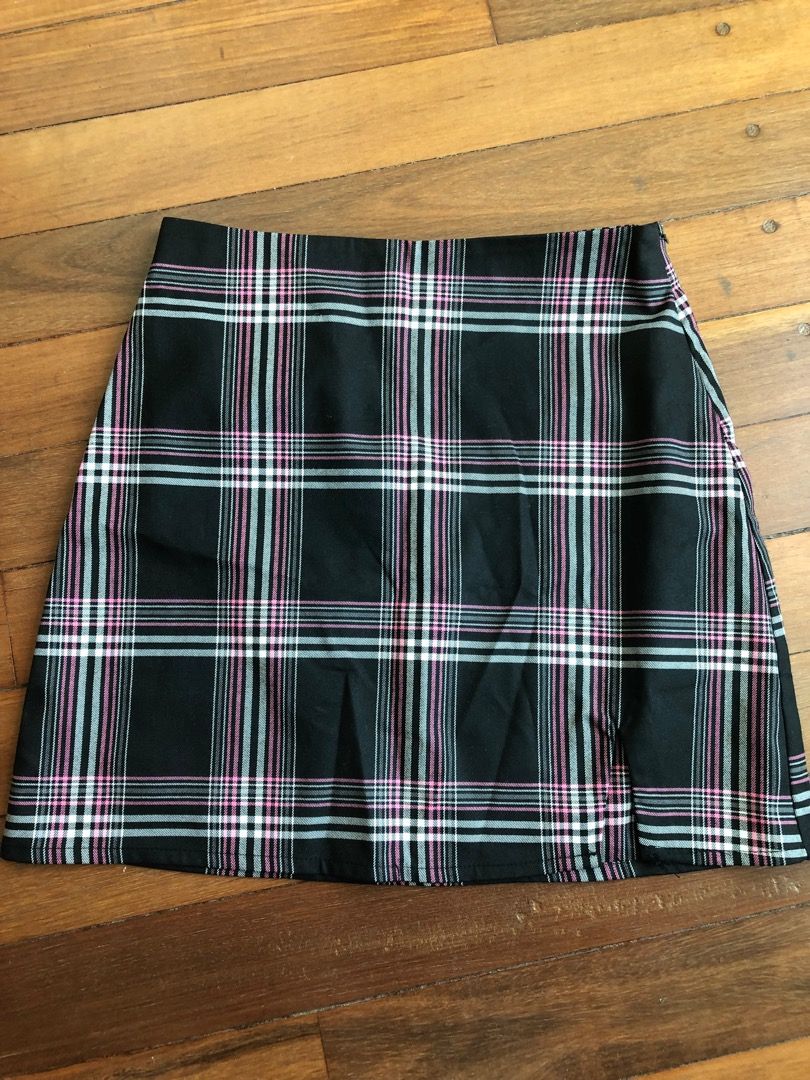 Black and white plaid skirt on sale australia
