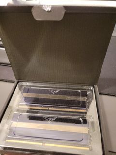 （分類：）位於 。 由 hugoxhunter 提交（商品編號 1243637668，圖片 1）。簡介： 。