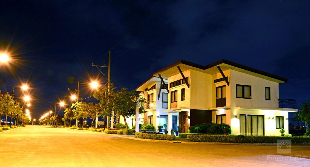 THE SONOMA RENT TO OWN COMMERCIAL LOTS IN STA ROSA LAGUNA NEAR NUVALI