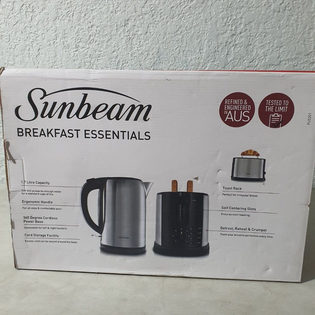 Toaster and Kettle Set (Category: Ovens & Toasters) located in Taguig. Submitted by roma2701 (Listing ID 1243703908, Image 3). Description: Display unit (mall)from Australia 220V like new 1 pc toaster 1 pc elec.kettle pickup or lalamove.
