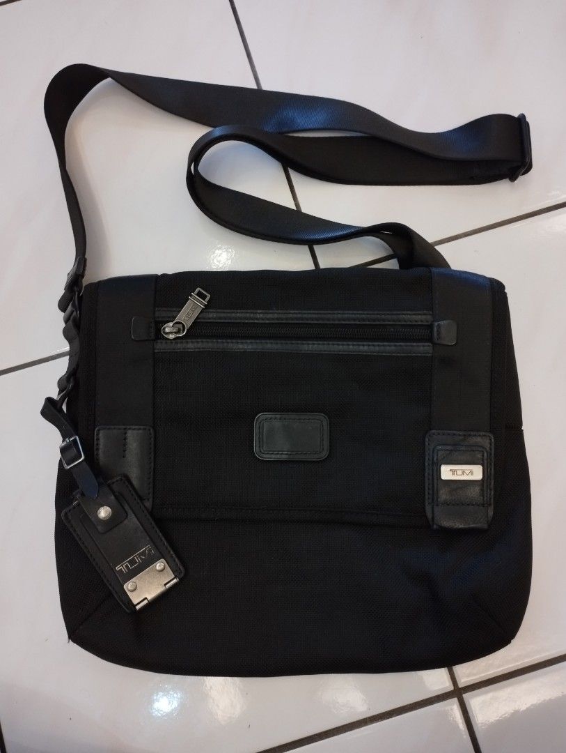 Harga sling bag tumi original top