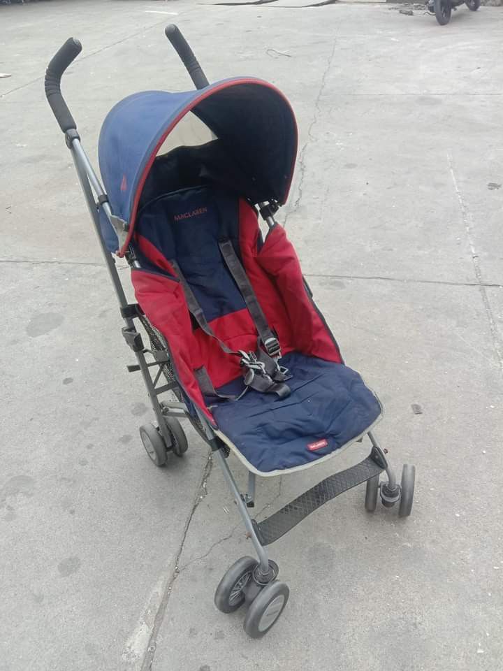Umbrella type stroller (Category: Strollers) located in Caloocan City. Submitted by Unicoijo02 (Listing ID 1243675830, Image 2). Description: 180p to 2500. Japan surplus branded stroller.
