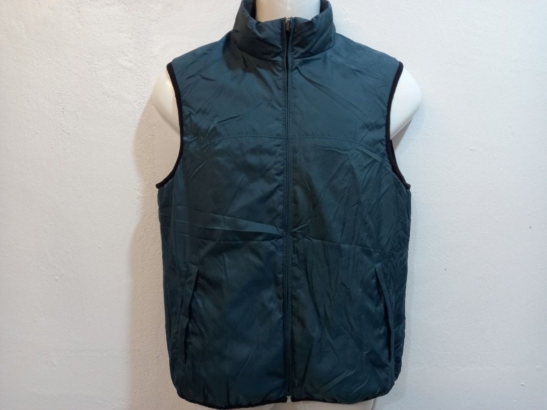 Uniqlo sleeveless 2024 puffer jacket