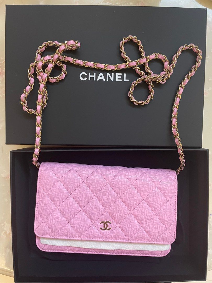 Chanel, 20K Camilia Pink Caviar Key Holder
