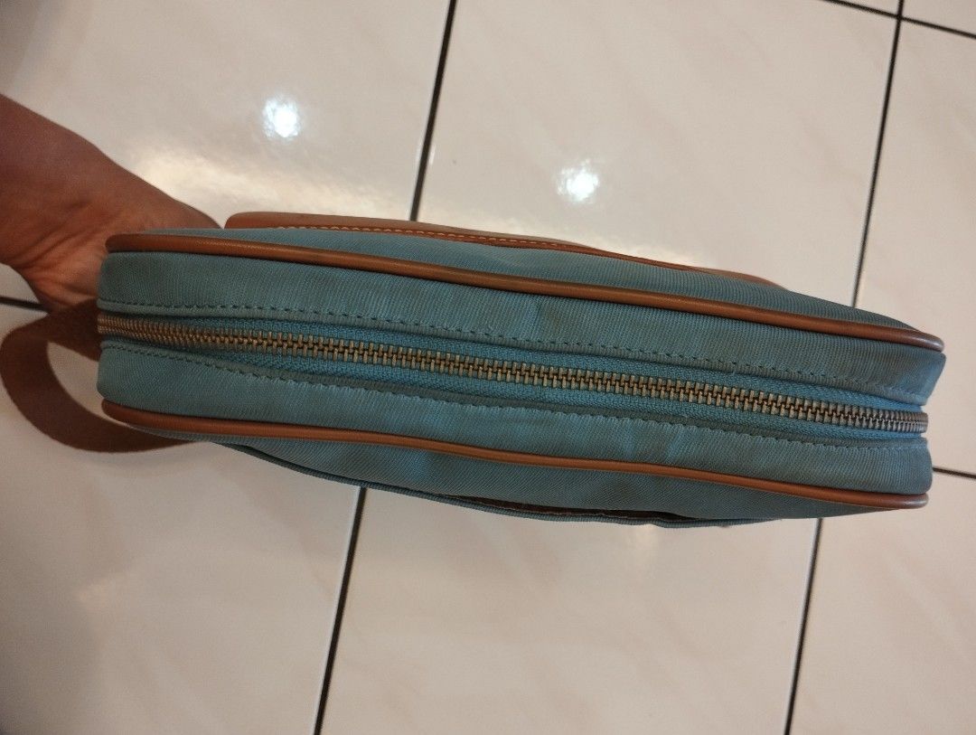 Viamonoh Original Sling Bag, Men's Fashion, Bags, Sling Bags on Carousell